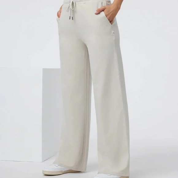 NWOT Vuori Halo Essential Wideleg Pant Ecru Heather Women’s Small - Picture 2 of 9